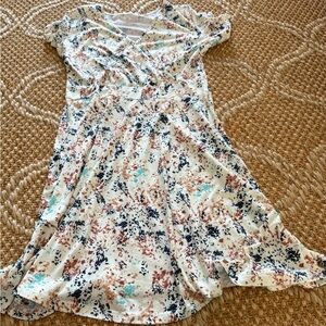 Super Soft Floral Print Dress Size Large Like New